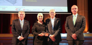 Rosa Oriol y Salvador Tous reciben el Premio Nacional de Creatividad José María Ricarte