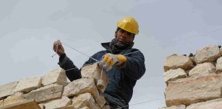 La tasa de desempleo mundial aumentará en 2024, mientras que las crecientes desigualdades sociales son motivo de preocupación, según un informe de la OIT